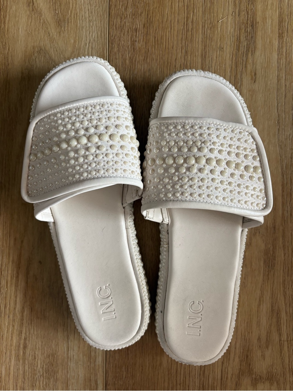INC International Concepts Ivory Pearl Slide Sandals